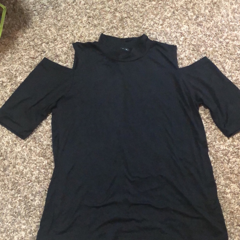 Black shirt